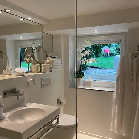 Hideaway Work & Relax, Homeoffice, W-lan, Privater Dream Garten