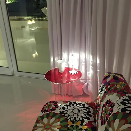 Hideaway Work & Relax, Homeoffice, W-lan, Privater Dream Garten Apartman