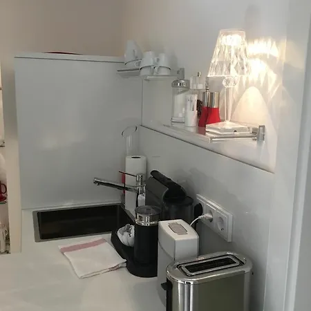 Hideaway Work & Relax, Homeoffice, W-lan, Privater Dream Garten Apartmán Neuss