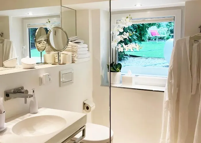 Hideaway Work & Relax, Homeoffice, W-lan, Privater Dream Garten Appartement *